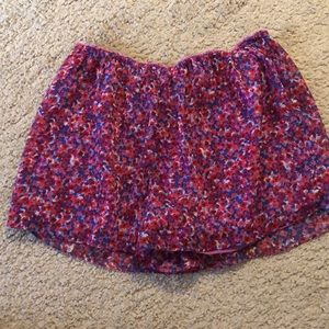 Flowered & lined shorts